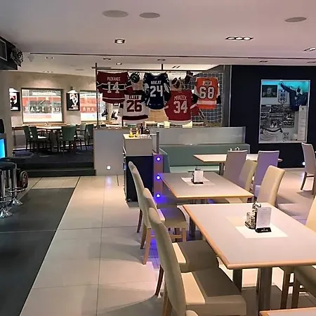 Buly Aréna Szálloda 3*